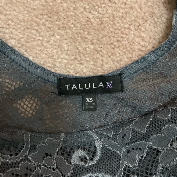 Lace tank top - Picture 3 of 3